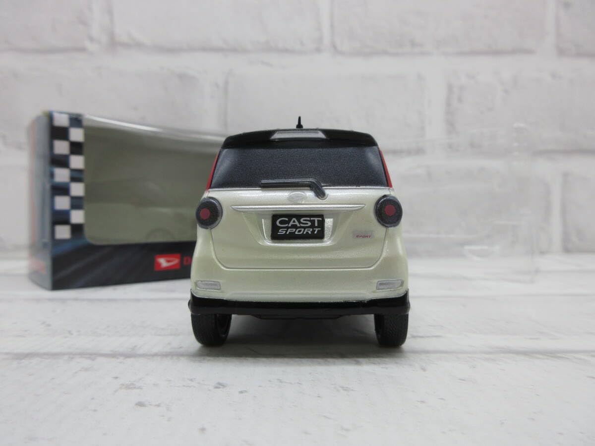DAIHATSU　CAST Sport　プルバックカー　ミニカー　箱入り　箱あり Amazon | ミニカー ダイハツ キャストスポーツ CAST SPORT